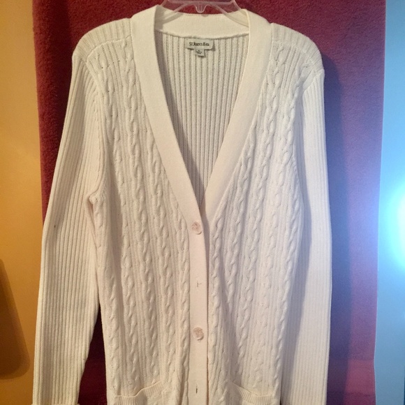 Sweater - Picture 1 of 5